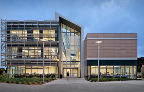 terreal-north-america-california-state-university-monterey-bay-business-and-technology-building-exterior-entrance-1920×1920
