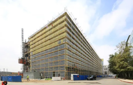 CoreSite-LA-Datacenter_Exterior-Walls_OU8A1188